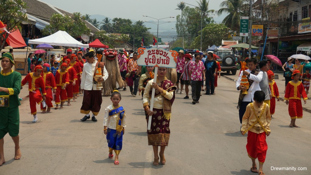 Laos-people-colors-tradition-parade-new-years-drewmanity.jpg