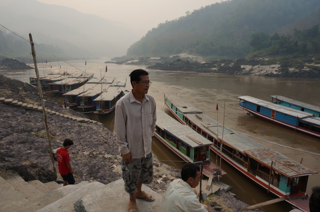moring-on-the-mekong-river-slowboat-dock-drewmanity.com